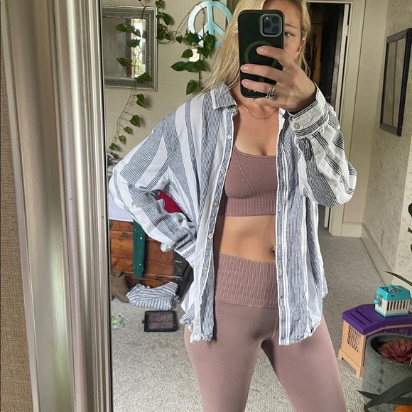 Orvis Coastal Blue and White Striped Linen Button Down Shirt - Picture 4 of 13